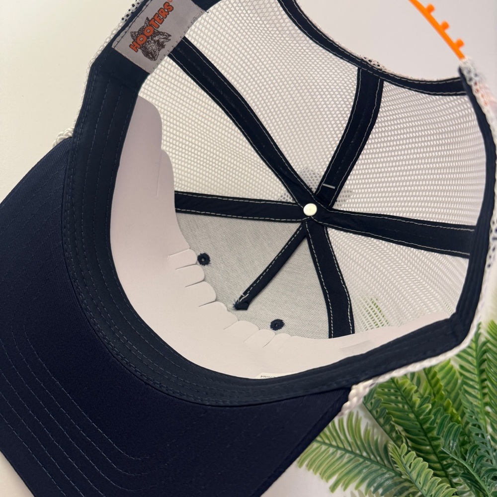 HOOTERS Design Logo Owl Mesh Baseball Cap Hat UF Gator Colors NWT - Picture 7 of 11